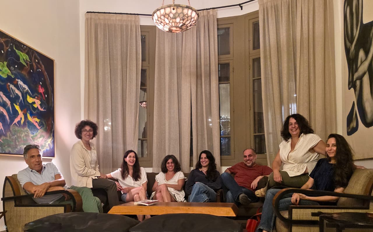 Réunion de l’assemblée générale de Beyt el Kottab dans l’appartement qui accueille les écrivains en résidence. 